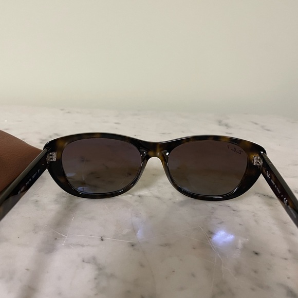 Ray-Ban Tortoiseshell Sunglasses Polarized RB 4227 - Picture 4 of 7